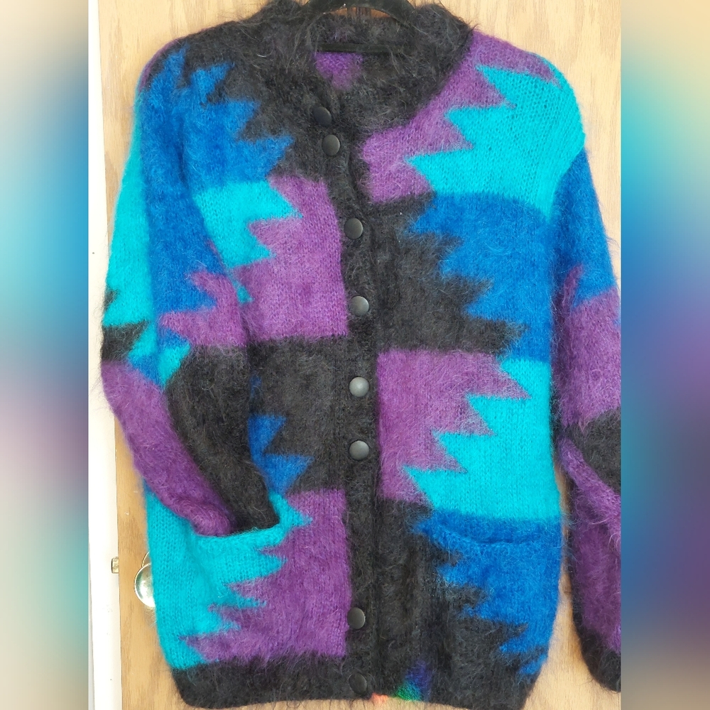 VTG Pip Hues England Hand knitted England Color block Button front cardigan